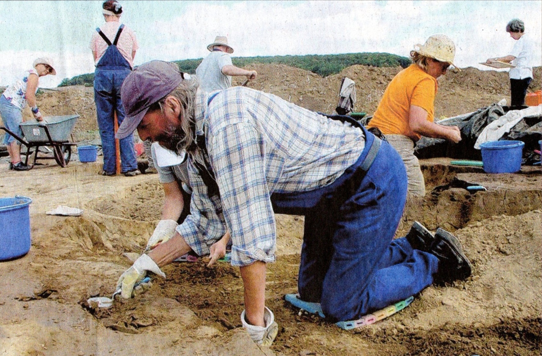 ... und 2008, Grabung Königshofen, Tauber-Zeitung vom 22.8.2008, Foto: Katharina Gabel
