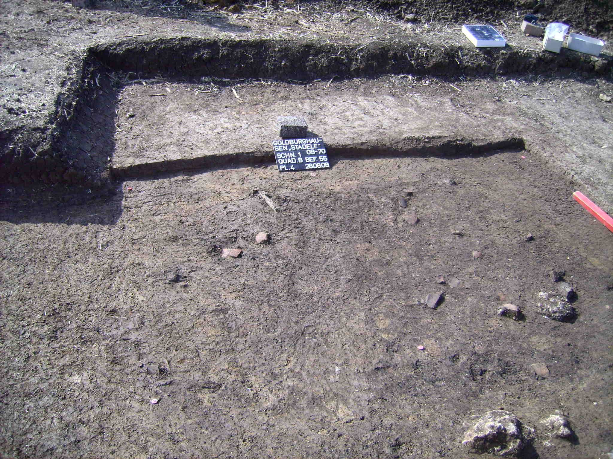 06-.JPG
